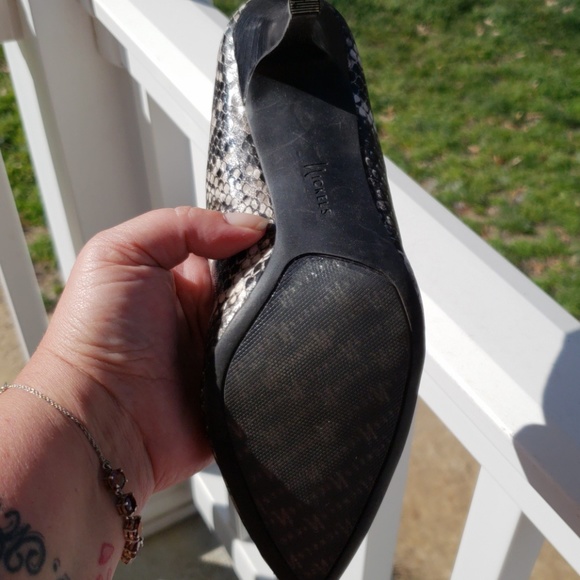 Nickles size 8 "dorothy black snake" heels - Picture 3 of 5